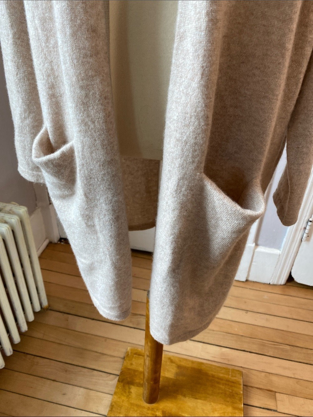 Garnet Hill Long Cashmere Pocket Cream Cardigan, Size L - Picture 9 of 15